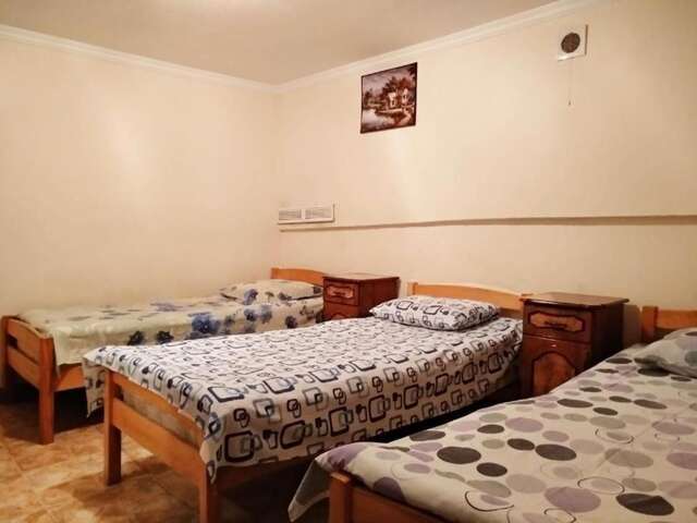 Хостелы Hostel Sakharov & Tours Ереван-16